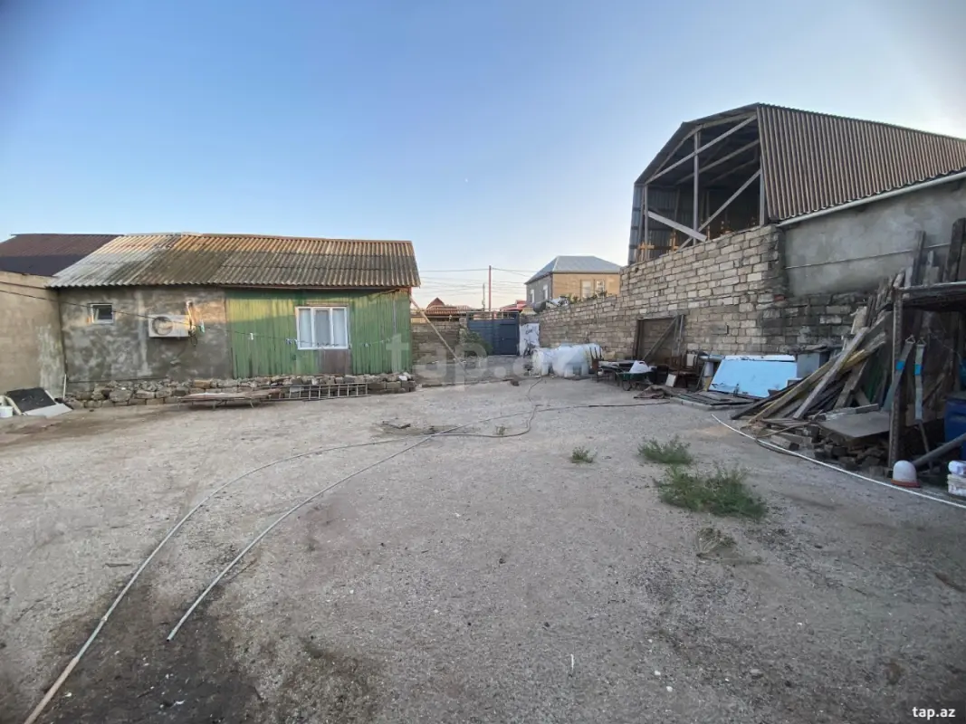Satılır 3 otaqlı həyət evi 130 m²
