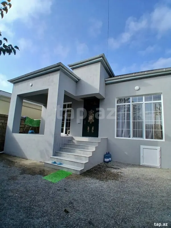 Satılır 3 otaqlı həyət evi 200 m²