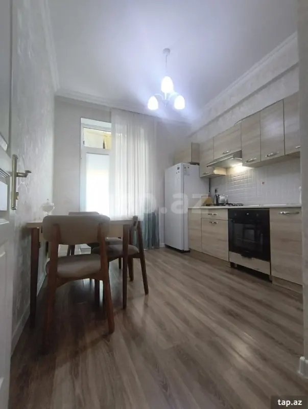 Satılır 4 otaqlı yeni tikili 110 m²