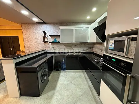 Satılır 3 otaqlı yeni tikili 114 m² — Bakı 3 otaq 114.00 m²