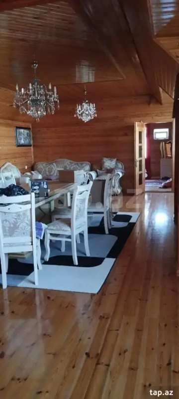Satılır 7 otaqlı həyət evi 280 m²