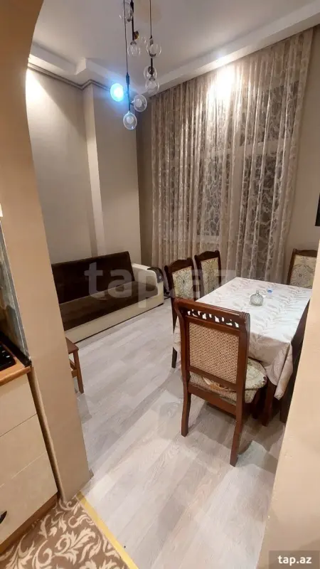 Kirayə verilir 2 otaqlı yeni tikili 50 m²
