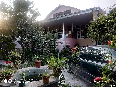 Satılır 4 otaqlı həyət evi 110 m² — Şəki 4 otaq 110.00 m²