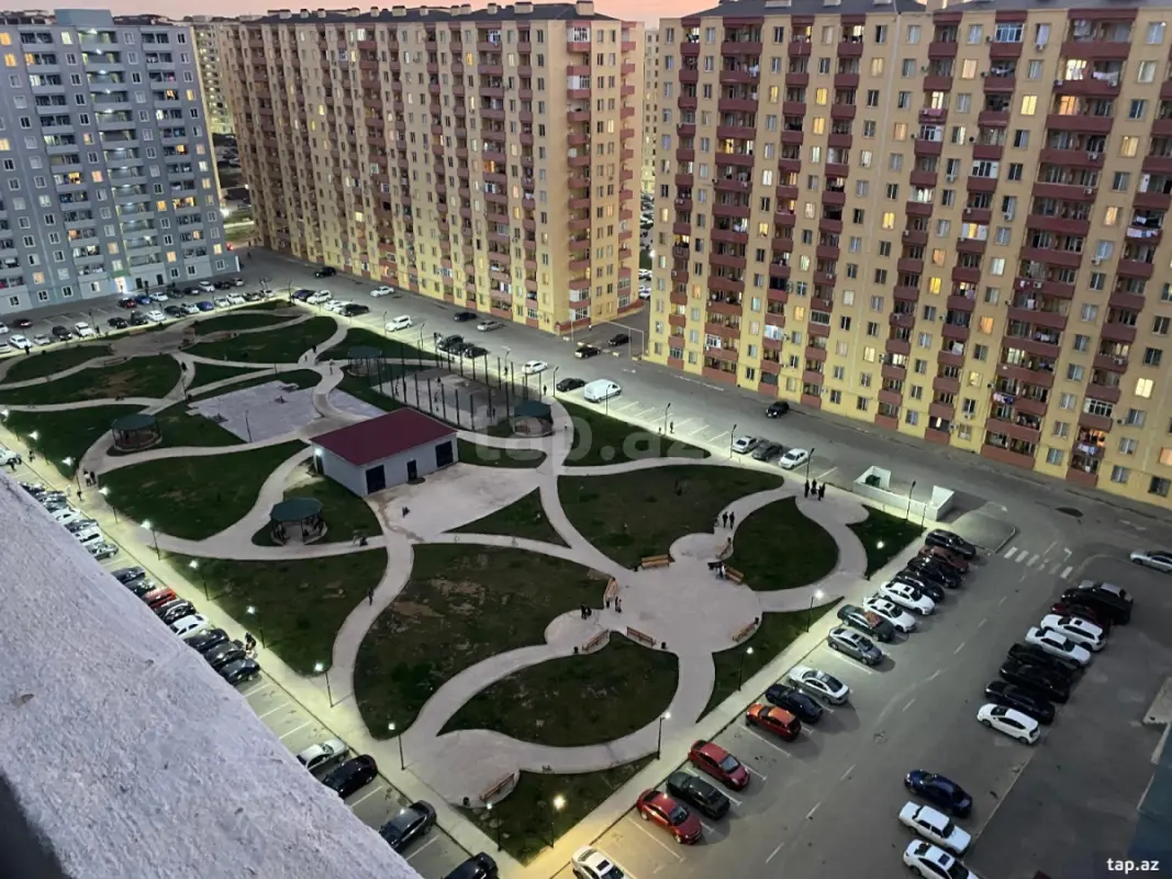 Kirayə verilir 2 otaqlı yeni tikili 75 m²