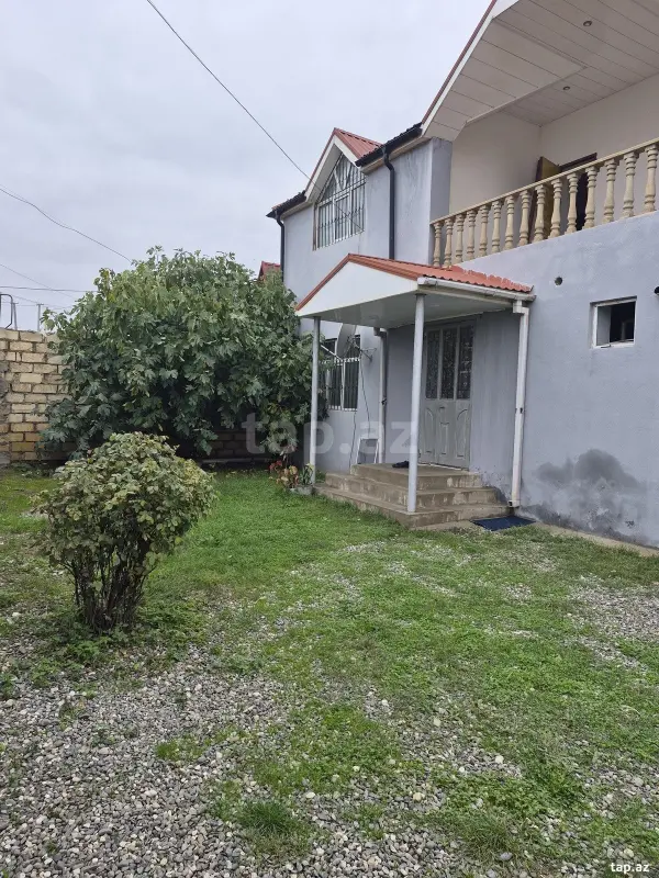 Kirayə verilir 2 otaqlı həyət evi 80 m²