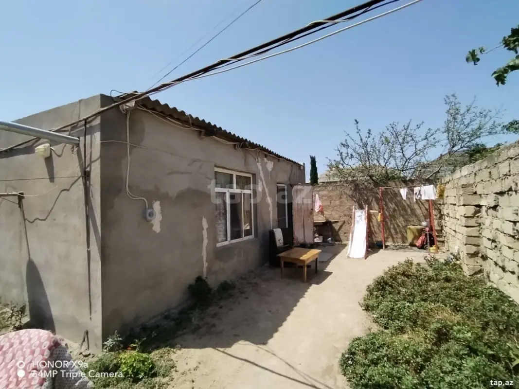 Satılır 2 otaqlı həyət evi 80 m²