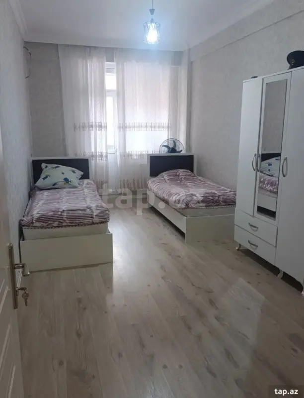 Kirayə verilir 2 otaqlı yeni tikili 75 m²