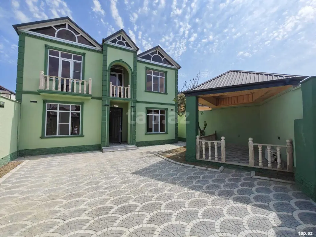 Satılır 5 otaqlı həyət evi 190 m²