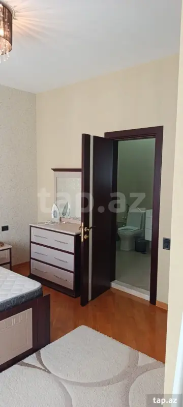 Kirayə verilir 3 otaqlı yeni tikili 160 m²