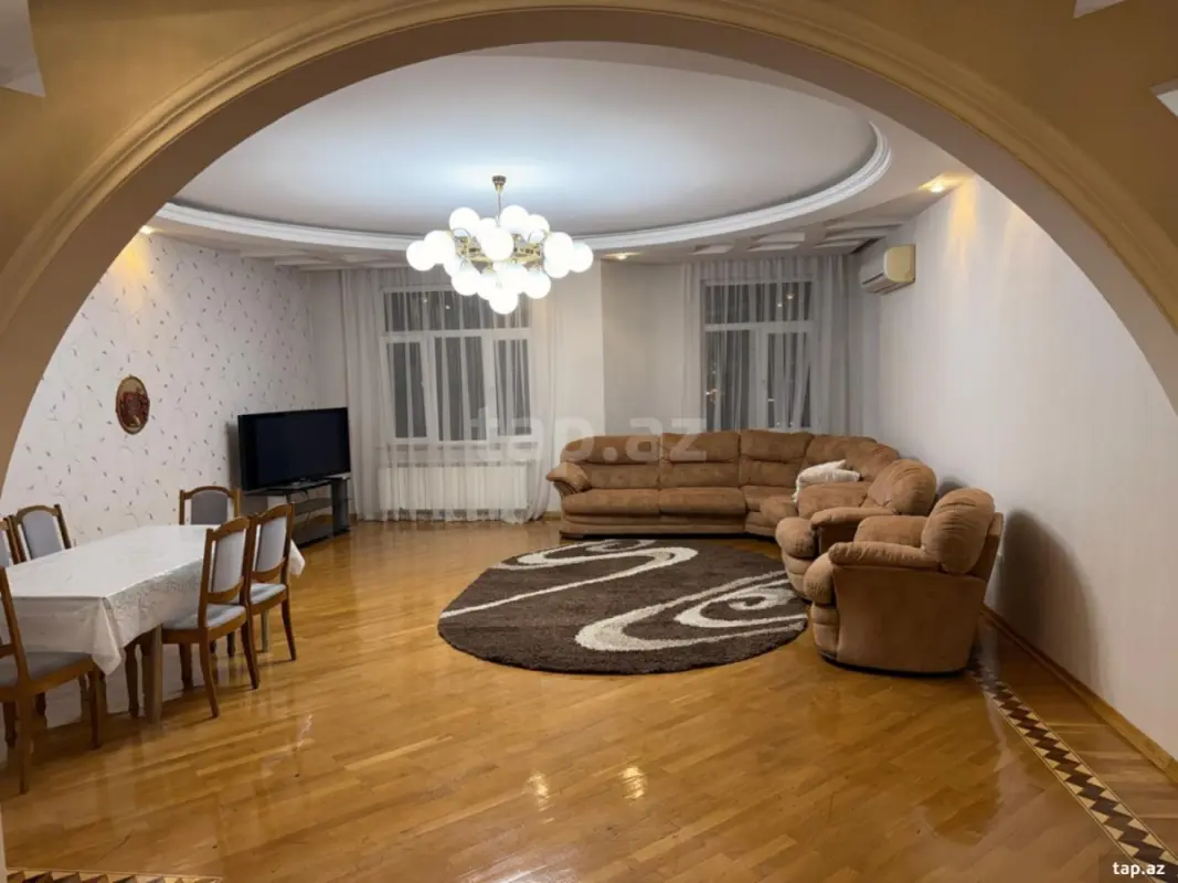 Kirayə verilir 3 otaqlı yeni tikili 171 m²