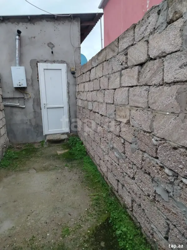 Kirayə verilir 2 otaqlı həyət evi 75 m²