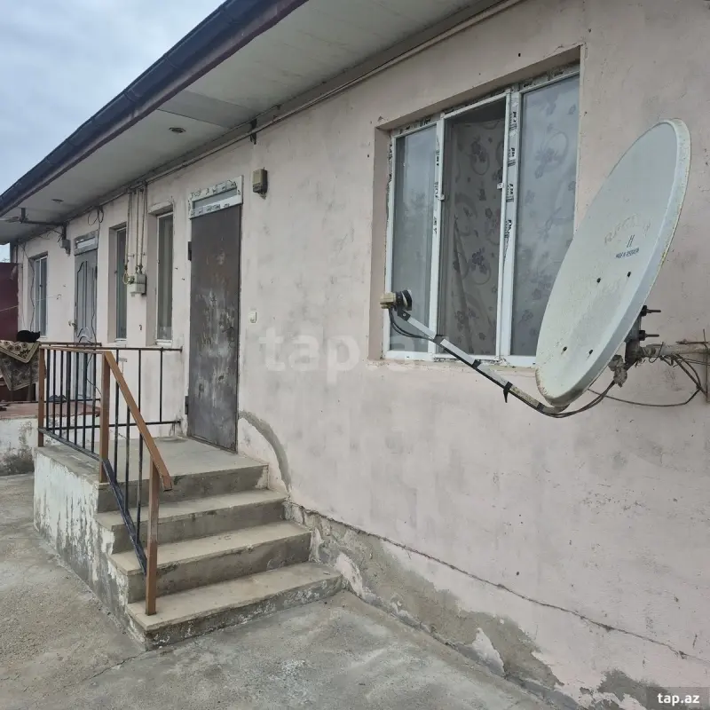 Kirayə verilir 1 otaqlı həyət evi 30 m²