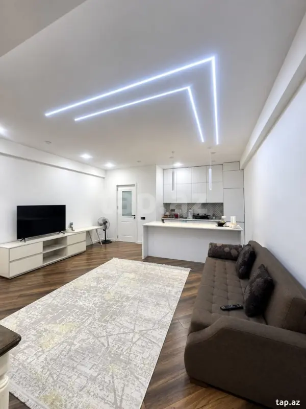 Kirayə verilir 2 otaqlı yeni tikili 80 m²