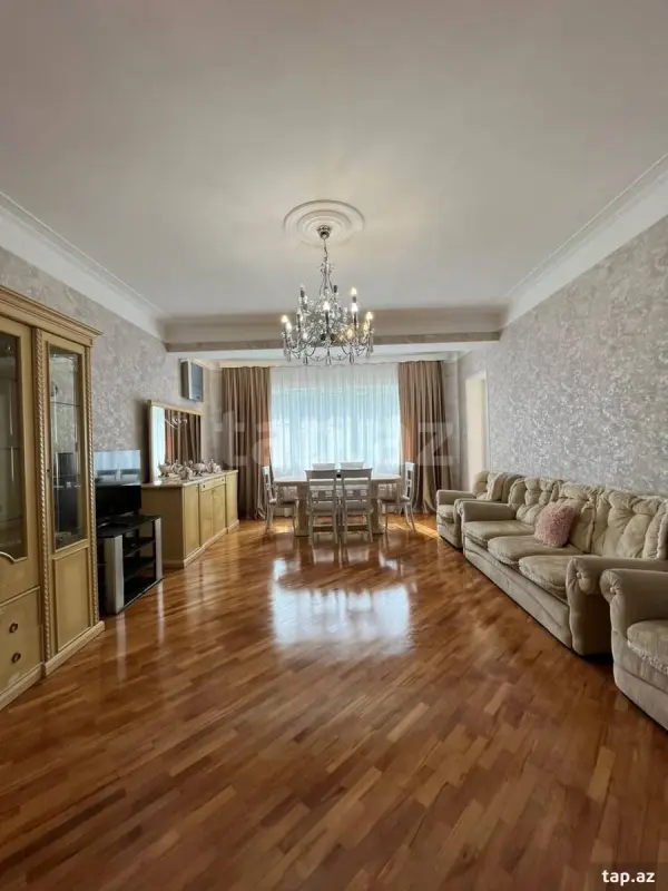 Satılır 3 otaqlı yeni tikili 134 m²