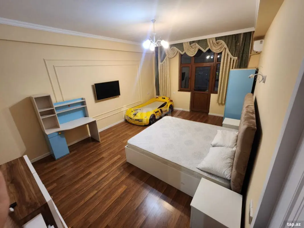 Kirayə verilir 2 otaqlı yeni tikili 105 m²