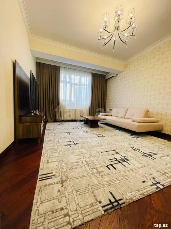 Kirayə verilir 2 otaqlı yeni tikili 71 m²