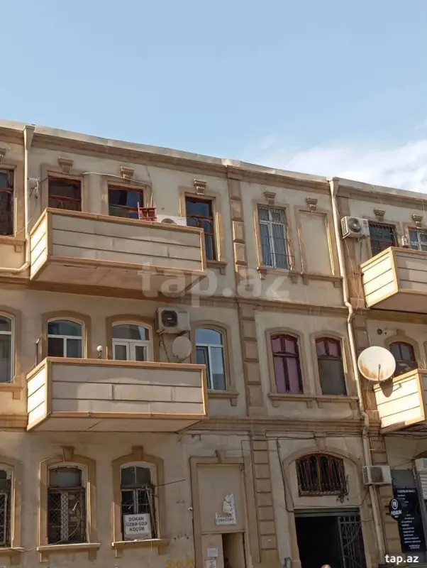 Satılır 3 otaqlı mənzil 71 m²