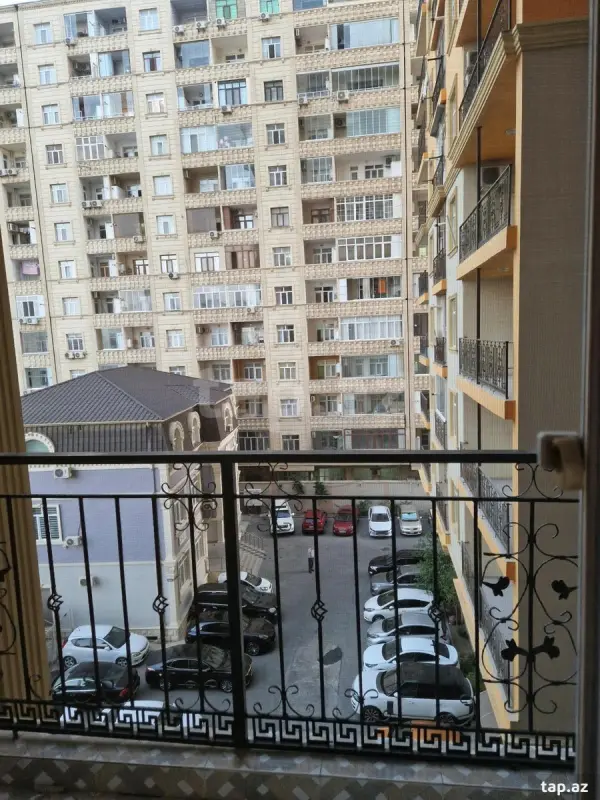 Kirayə verilir 2 otaqlı yeni tikili 75 m²