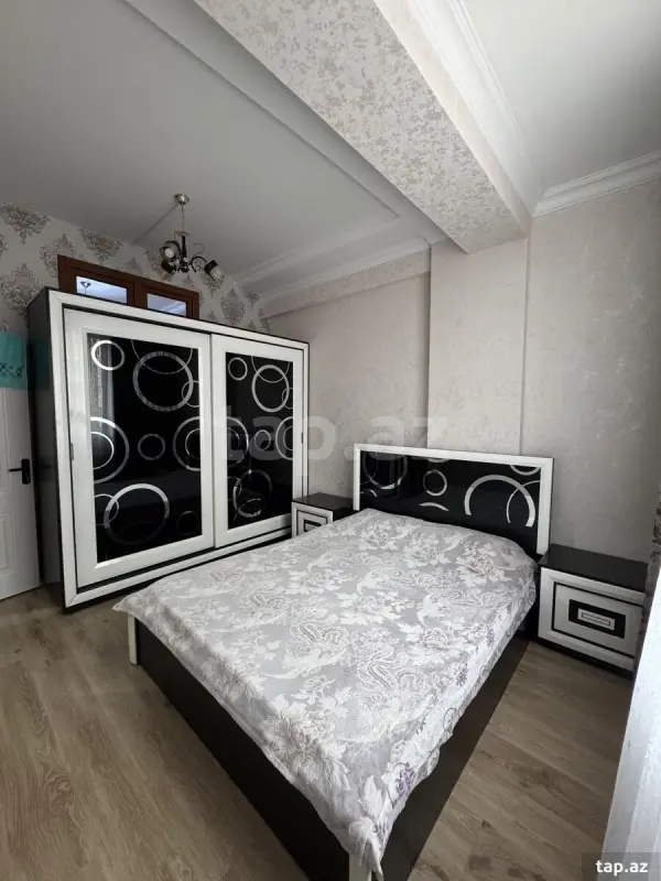 Kirayə verilir 3 otaqlı yeni tikili 85 m²