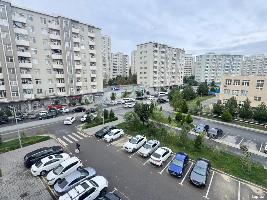 Satılır 4 otaqlı yeni tikili 107 m²