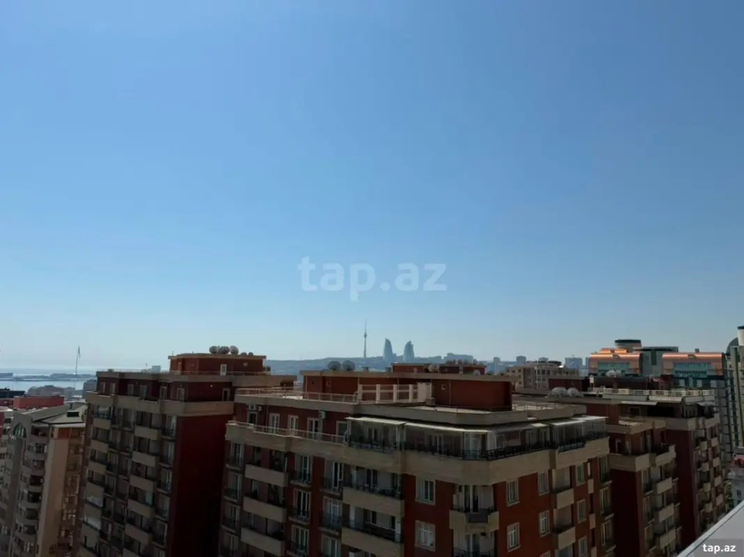 Satılır 3 otaqlı yeni tikili 114.5 m²