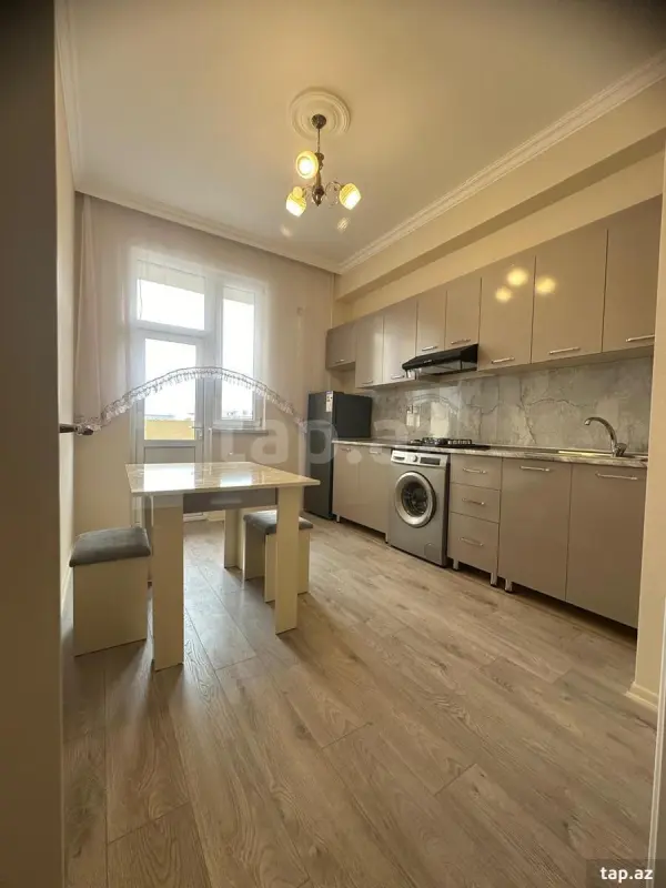 Kirayə verilir 2 otaqlı yeni tikili 62 m²