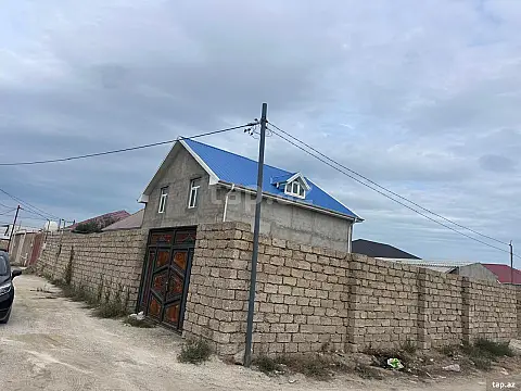 Satılır 8 otaqlı həyət evi 160 m² — Bakı 8 otaq 160.00 m²