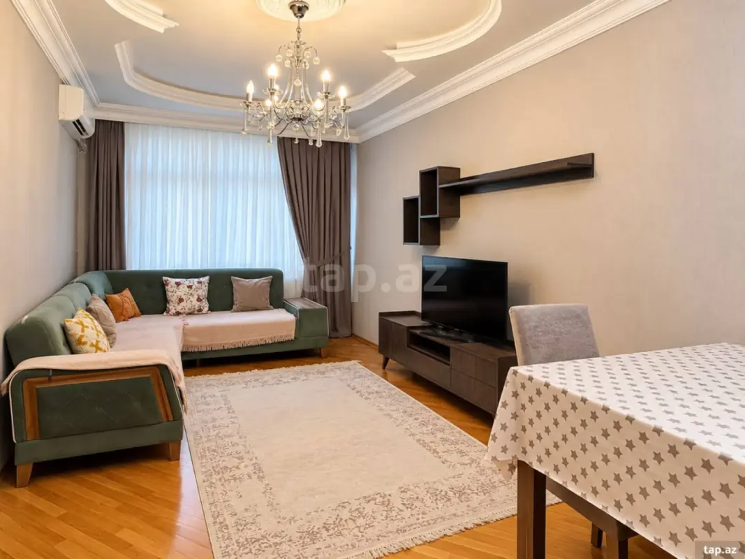 Satılır 2 otaqlı yeni tikili 76 m²