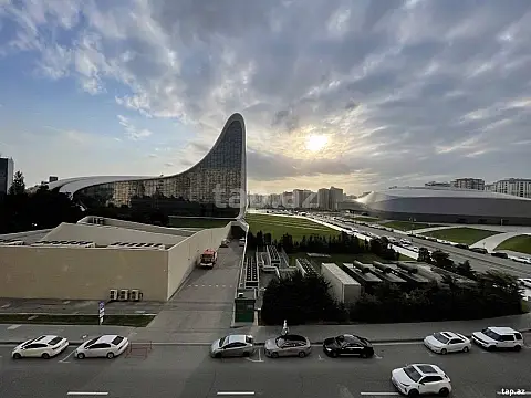 Satılır 4 otaqlı yeni tikili 165 m² — Bakı 4 otaq 165.00 m²