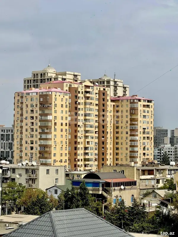 Satılır 2 otaqlı yeni tikili 95 m²