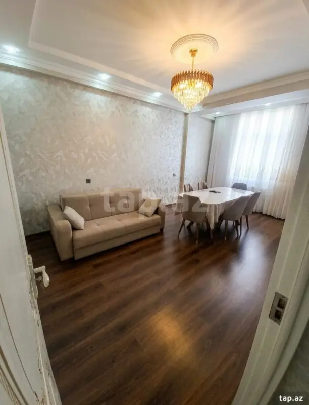 Kirayə verilir 3 otaqlı yeni tikili 100 m²
