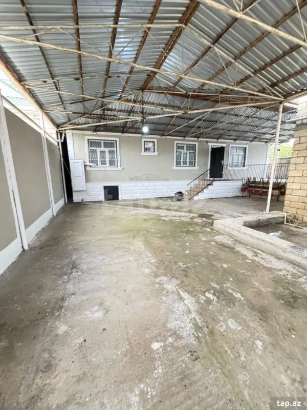 Satılır 4 otaqlı mənzil 100 m²
