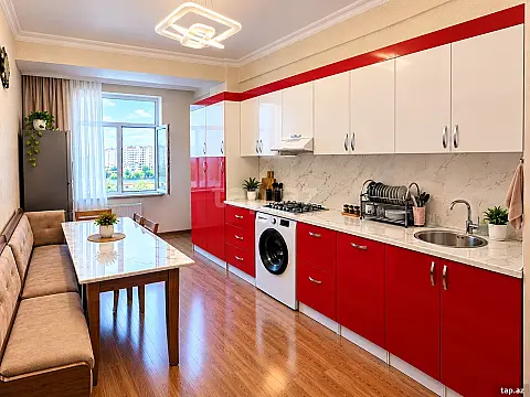 Satılır 4 otaqlı yeni tikili 150 m² — Bakı 4 otaq 150.00 m²