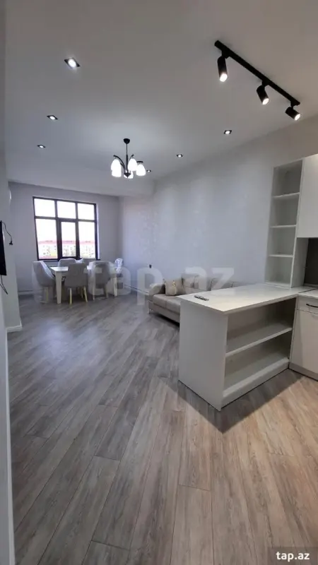 Kirayə verilir 2 otaqlı yeni tikili 61 m²