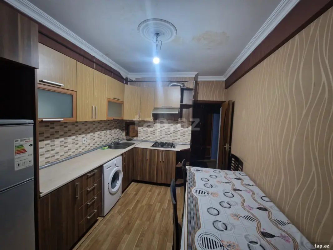 Kirayə verilir 2 otaqlı yeni tikili 70 m²