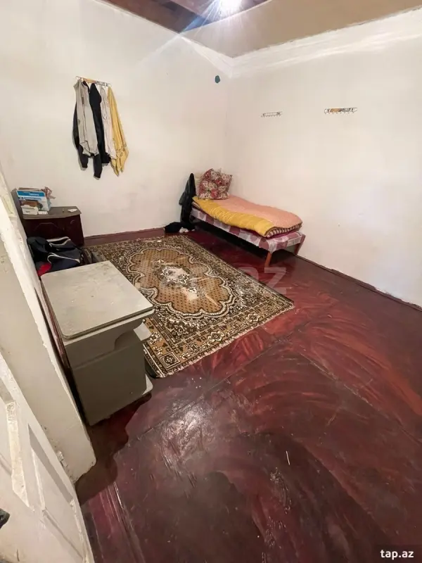 Satılır 5 otaqlı həyət evi 100 m²