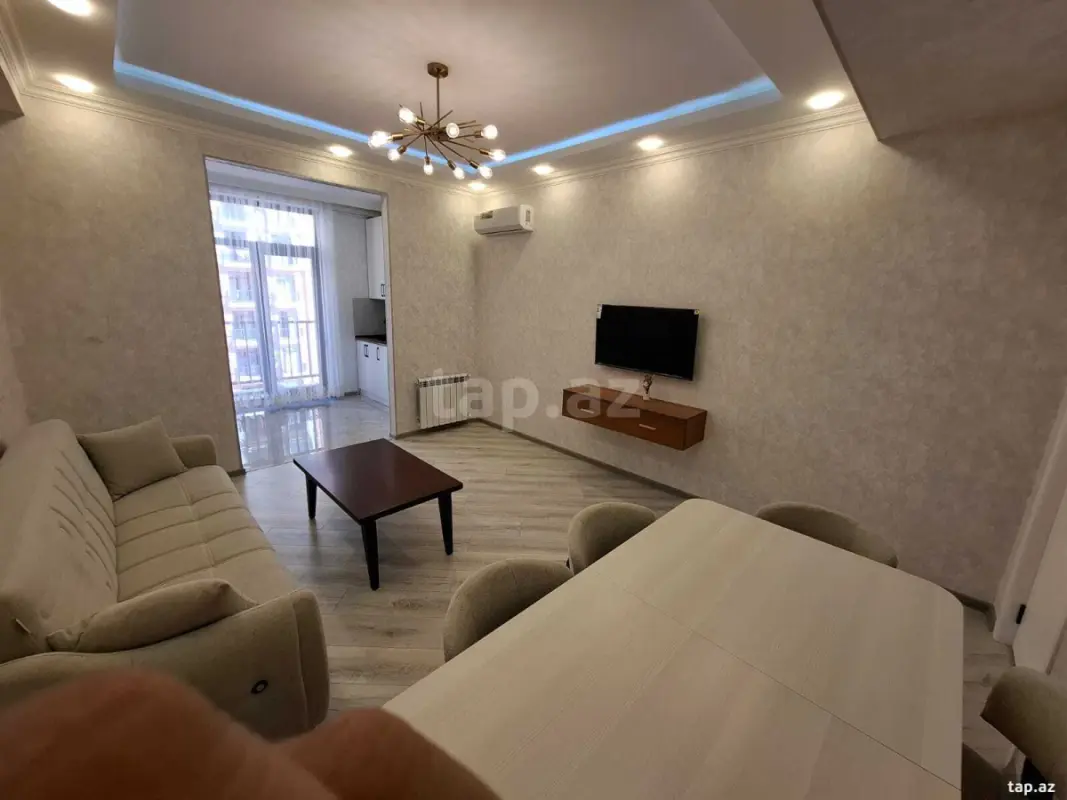 Kirayə verilir 2 otaqlı yeni tikili 70 m²