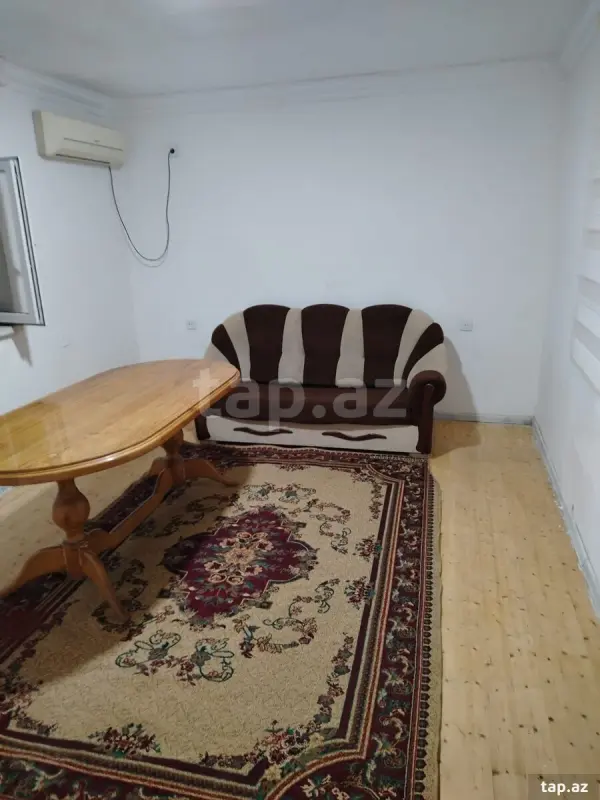 Kirayə verilir 2 otaqlı mənzil 70 m²