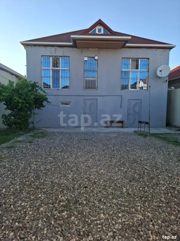 Satılır 4 otaqlı həyət evi 110 m²