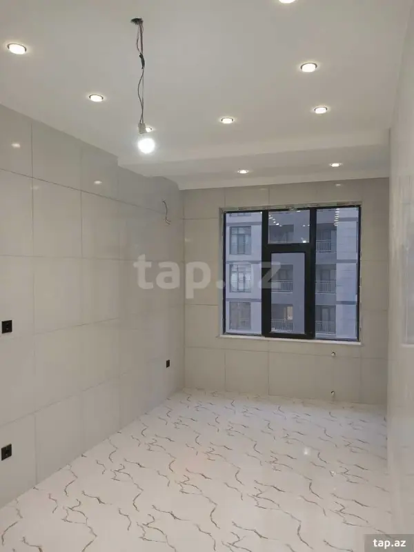Satılır 2 otaqlı yeni tikili 72 m²