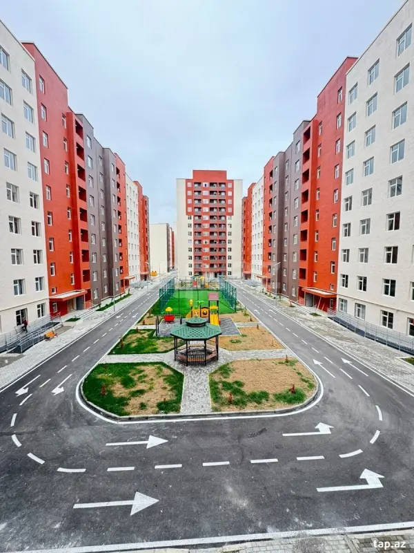 Kirayə verilir 3 otaqlı yeni tikili 75 m²