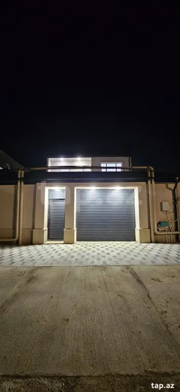 Satılır 4 otaqlı həyət evi 200 m²