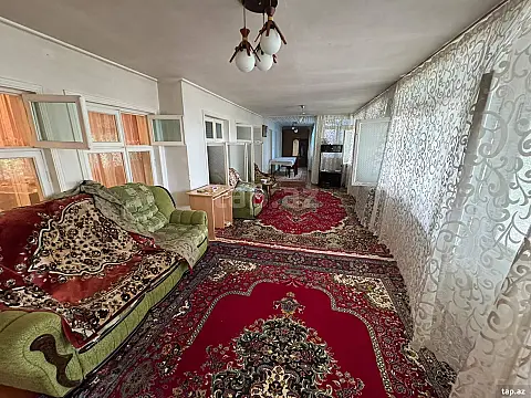 Satılır 7 otaqlı həyət evi 700 m² — Şəki 7 otaq 700.00 m²
