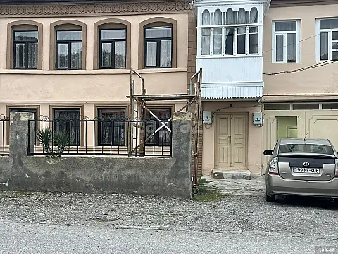 Satılır 9 otaqlı həyət evi 190 m² — Quba 9 otaq 190.00 m²
