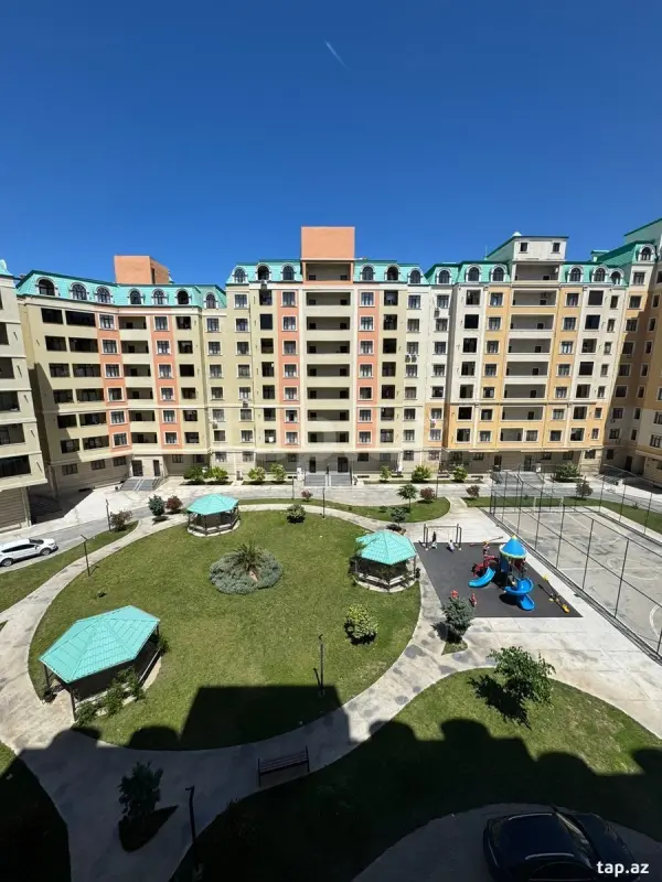Kirayə verilir 3 otaqlı yeni tikili 109 m²