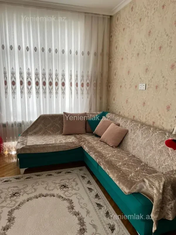 Satılır 2 otaqlı yeni tikili 72 m²