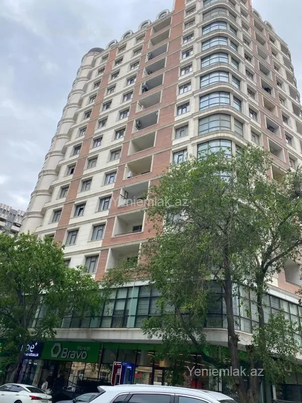 Satılır 5 otaqlı yeni tikili 218 m²