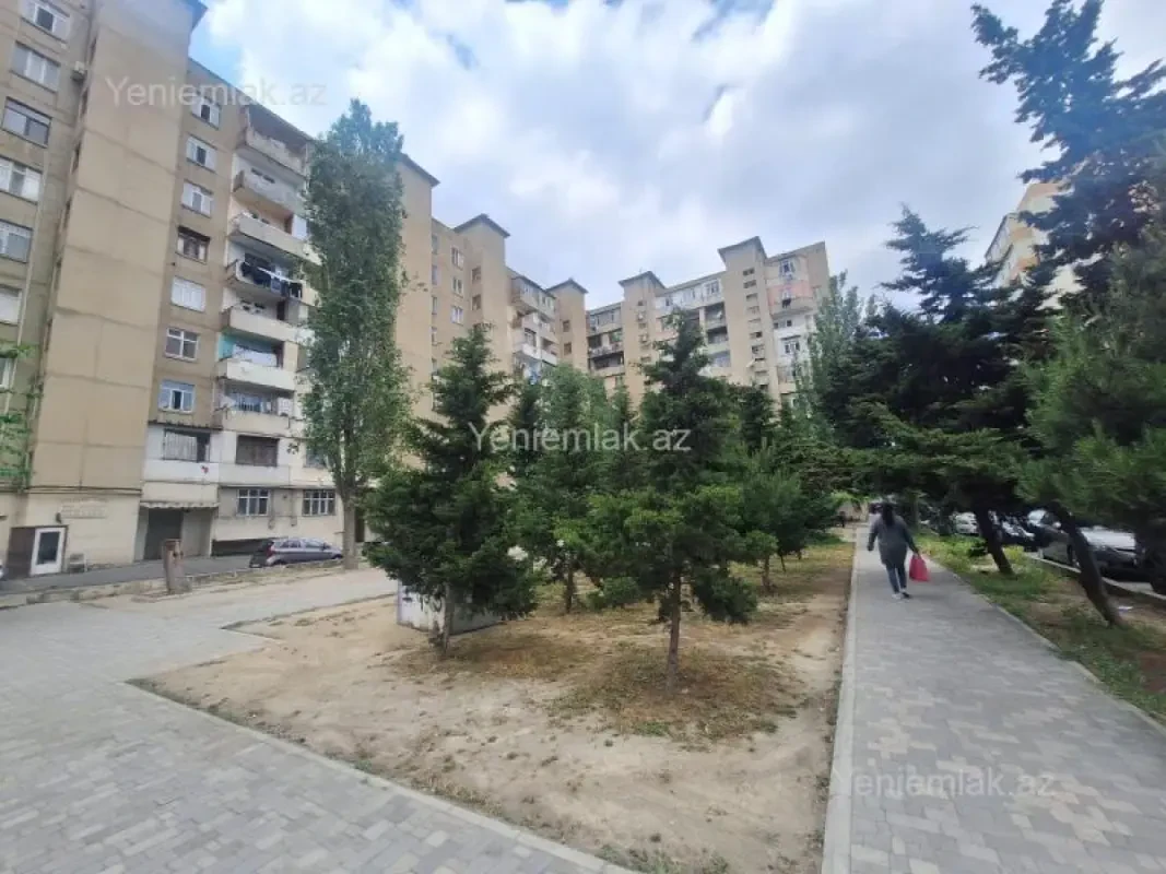 Satılır 2 otaqlı köhnə tikili 65 m²