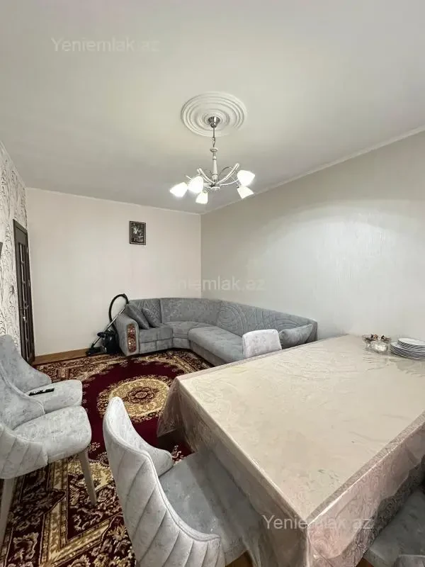 Satılır 3 otaqlı köhnə tikili 85 m²