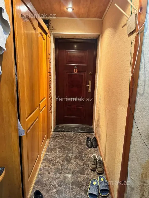 Satılır 2 otaqlı köhnə tikili 50 m²